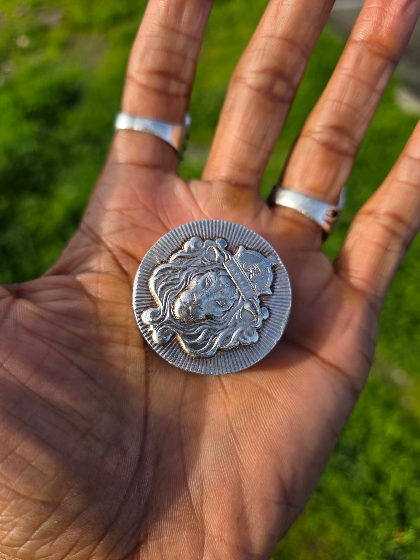 
                  
                    (5 Troy Oz) Scottsdale Mint 🦁 Stacker / .999 Fine Silver 🥈
                  
                